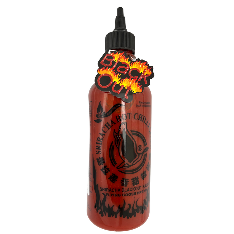 Flying Goose Sriracha Hot Chilli Blackout Sauce 455ml Front